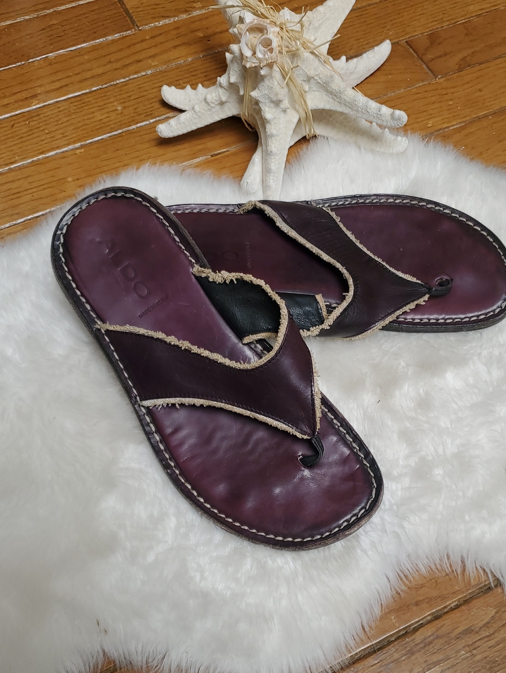 Aldo Plum Leather Thong Sandals with Contrast Trim